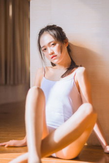 把美女日出精水来视频